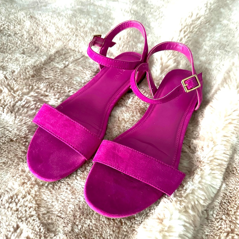 J.Crew Suede Flat Ankle Sandals 🩷 Like New